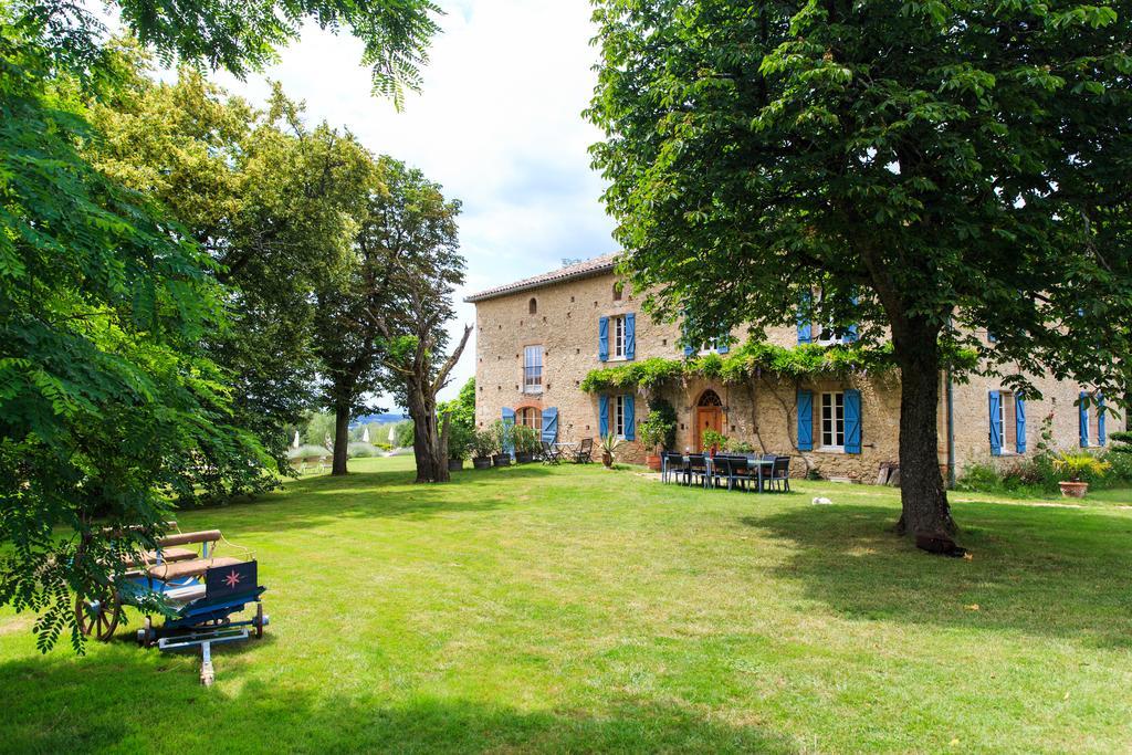 Au Mas Des Calmettes Bed and Breakfast Parisot  Esterno foto