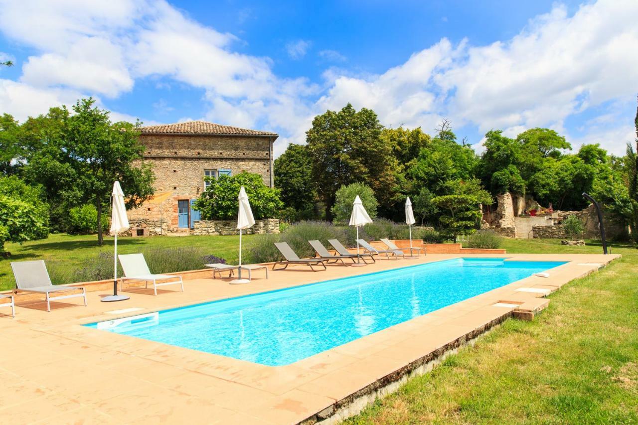 Au Mas Des Calmettes Bed and Breakfast Parisot  Esterno foto